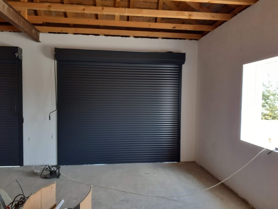 Usi garaj rulou aluminiu
