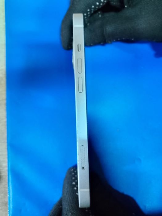 Айфон 13 без лагов акб 78%