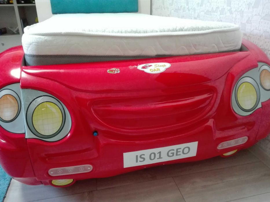 Pat pentru copii (4-12 ani) ,stare foarte buna!