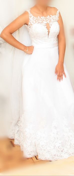 Булчинска рокля.