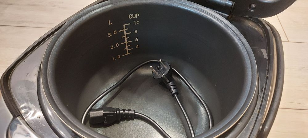 Мультиварка Redmond