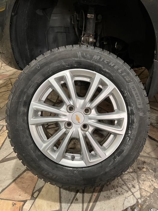 Michelin X-ICE Snow 195/65 R15