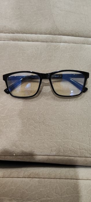 Antikompyuter koʻz oynak