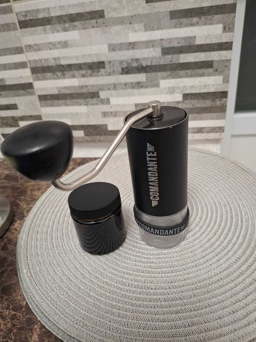 Vand rasnita Comandante, utilizata foarte putin(10 zile)