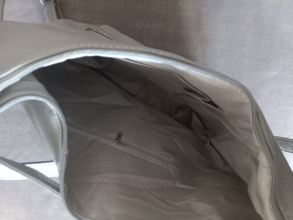 Сумка- рюкзак новая