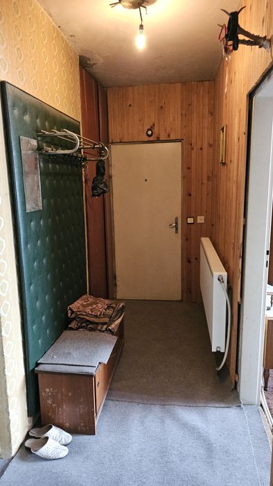 Продава се 3-стаен апартамент в град Етрополе