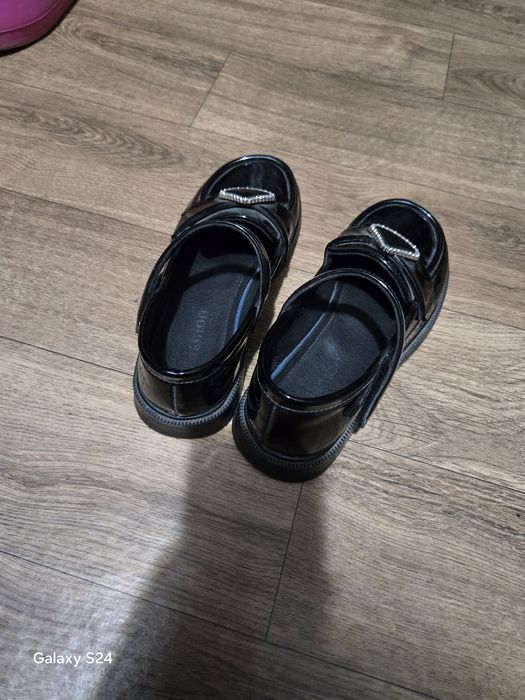 Школьные туфли.Размер 33."Совёнок "