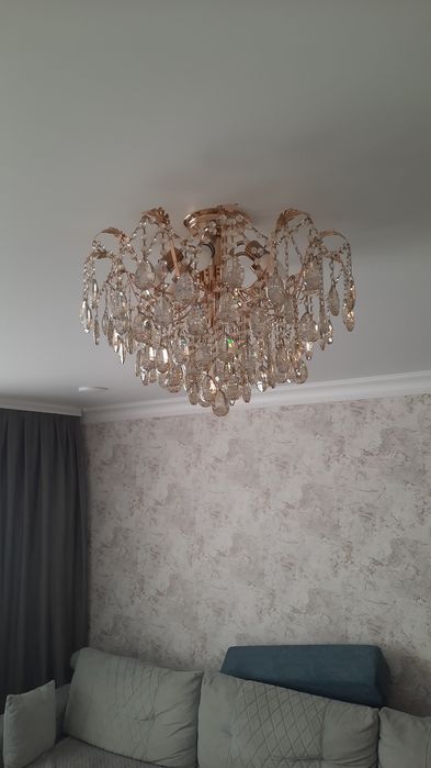 Люстра, б/у в хорошем состоянии