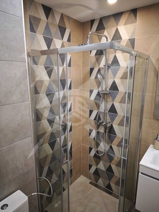 Дава се под наем Тристаен апартамент в София, Връбница 2 - 102 кв.м за 750 € - Снимка #10