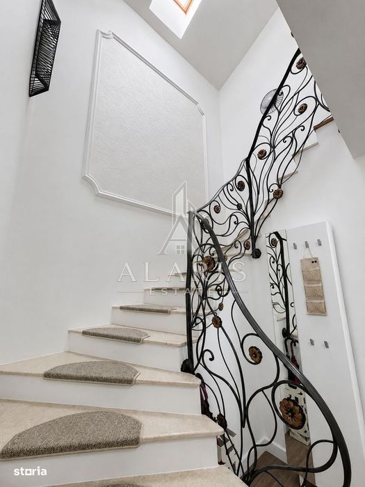 Casa de lux cu 5 camere, 3 bai, zona Aradului