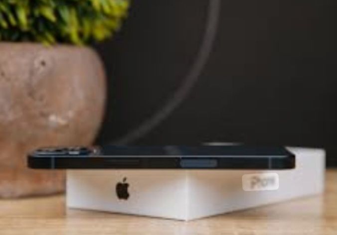 Смартфон Apple iPhone 13 128 GB, чёрный