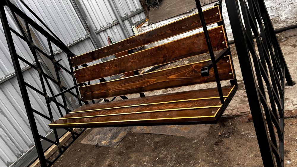 Качеля с крышей новая