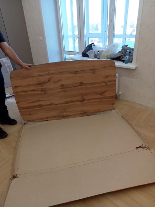 Стол ширина 1метр.длина 1.5метра