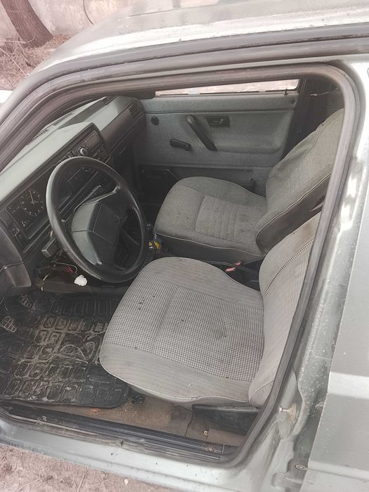 Автомобиль гольф 2