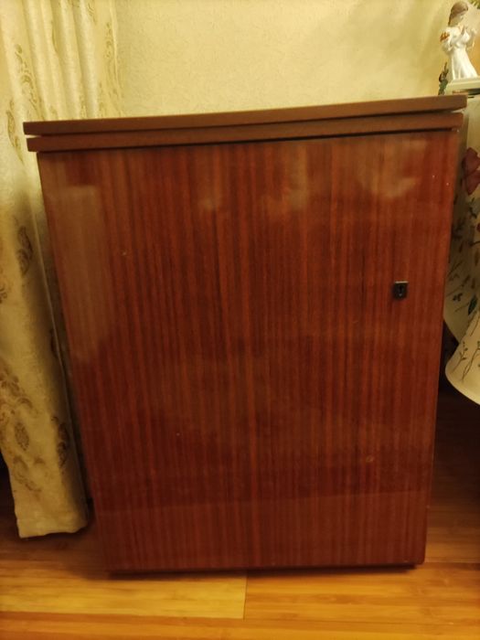 Швейная машинка Чайка 142м