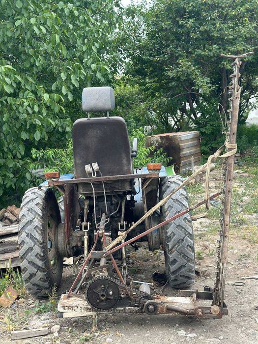 Mini traktor ( )