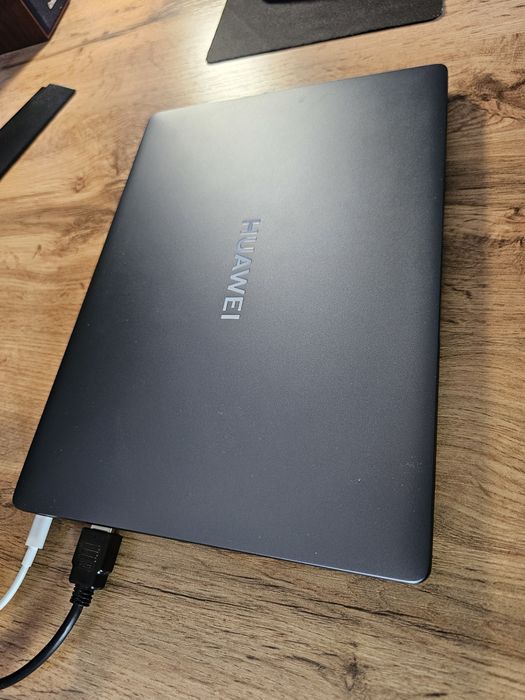 Офигенный Ноут Huawei Oled экран