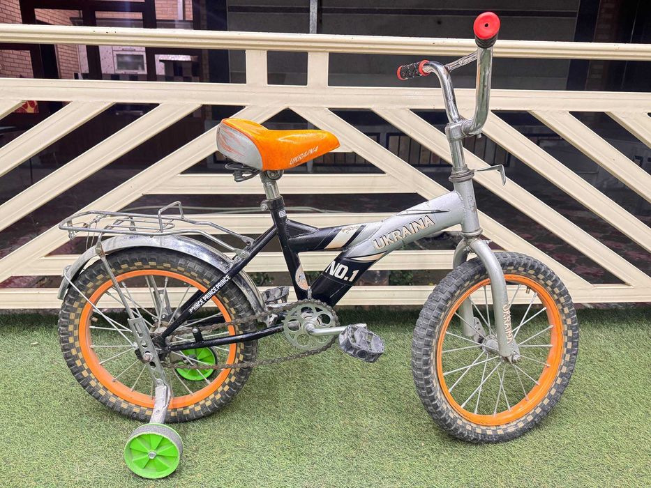 Ukraina brendi ostidagi BMX uslubidagi velosipeddir.