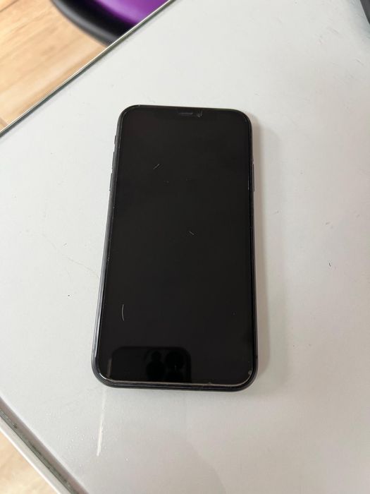 Telefon Iphone 11 stare buna