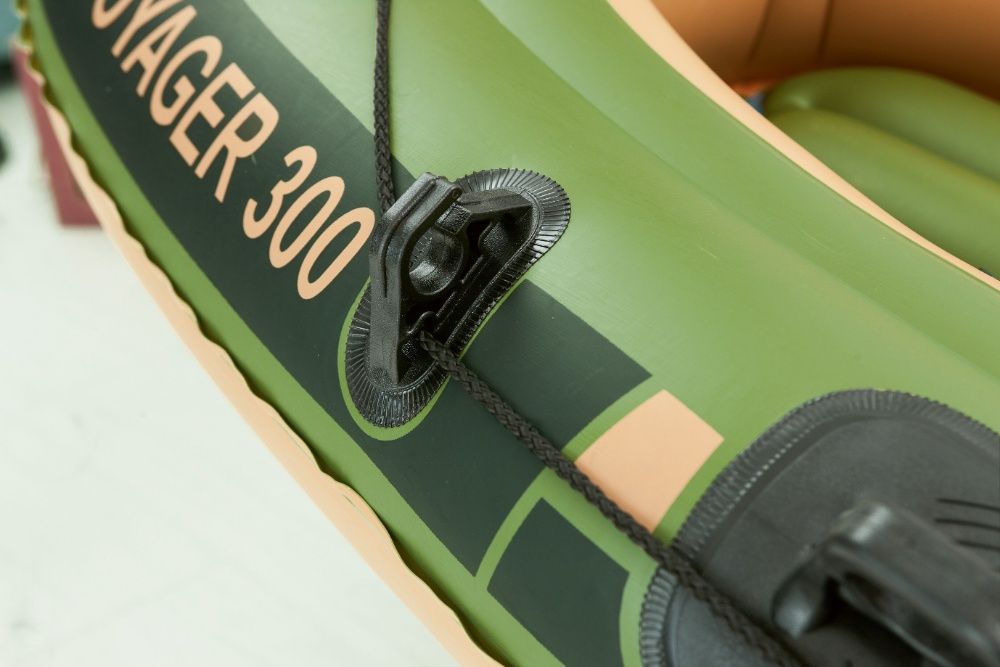 Надуваема лодка Voyager 300 Bestway