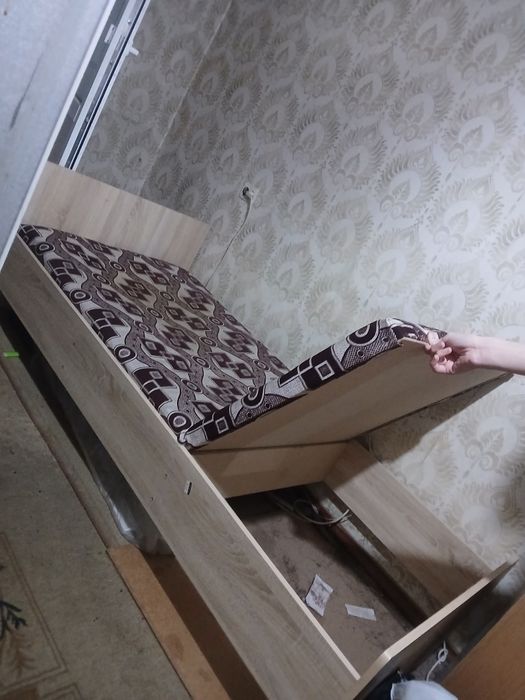 Продам кровать б/у