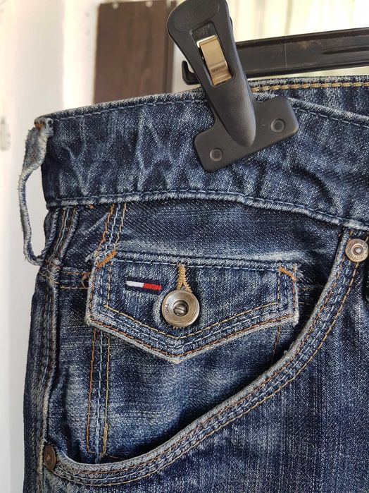 Pantaloni scurti  Tommy Hilfiger din blugi W33  L34