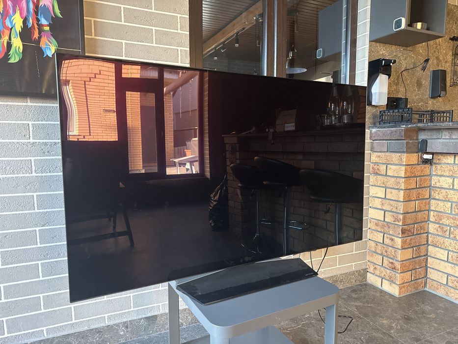 Продам телевизор LG OLED 55″ (4K Smart TV)