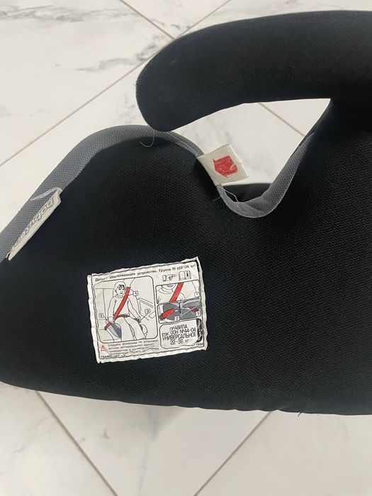 Бустер детское автокресло