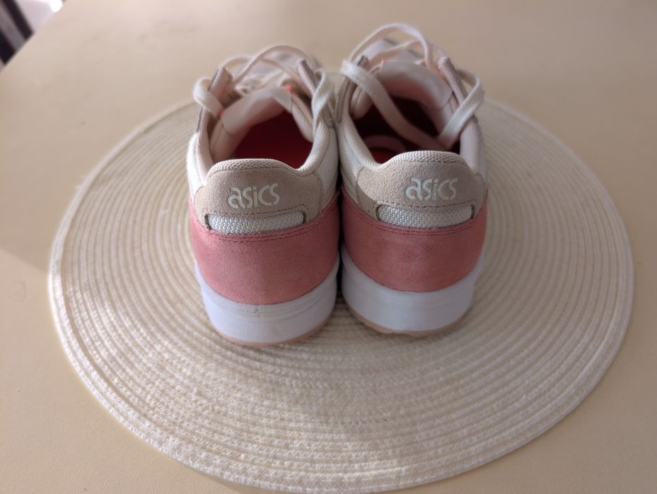 Дамски ежедневни маратонки Asics Gel-Lyte / 38 номер, много запазени