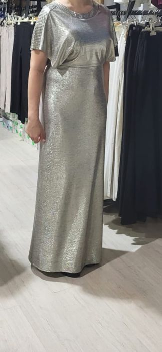 Платье торжественное серебристое