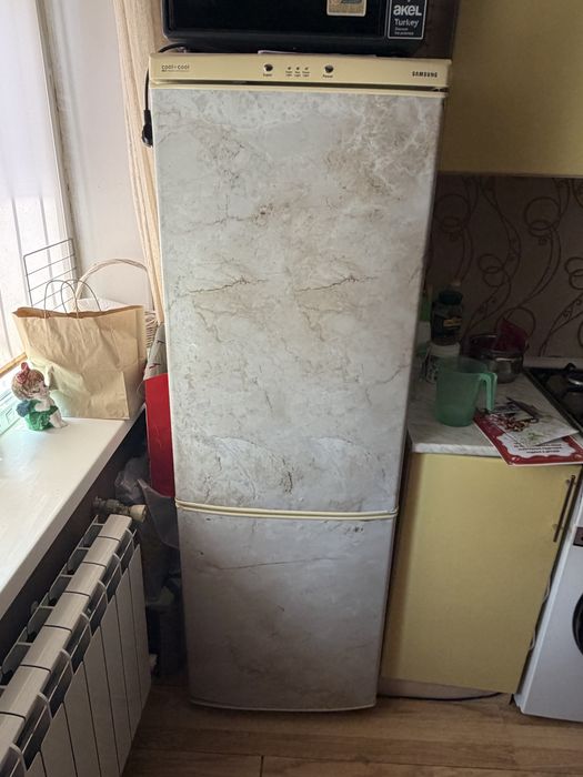 Продам Холодильник Самсунг Самовывоз