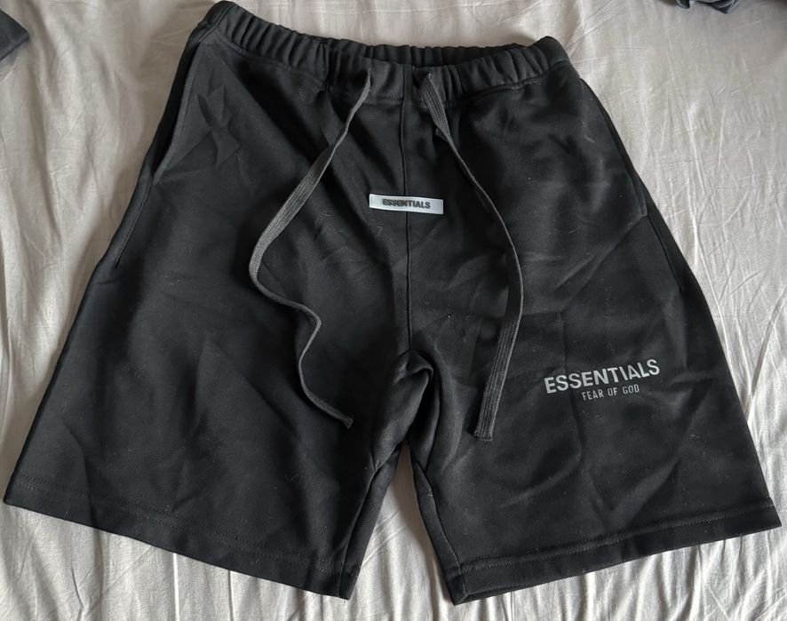 Essentials къси гащи