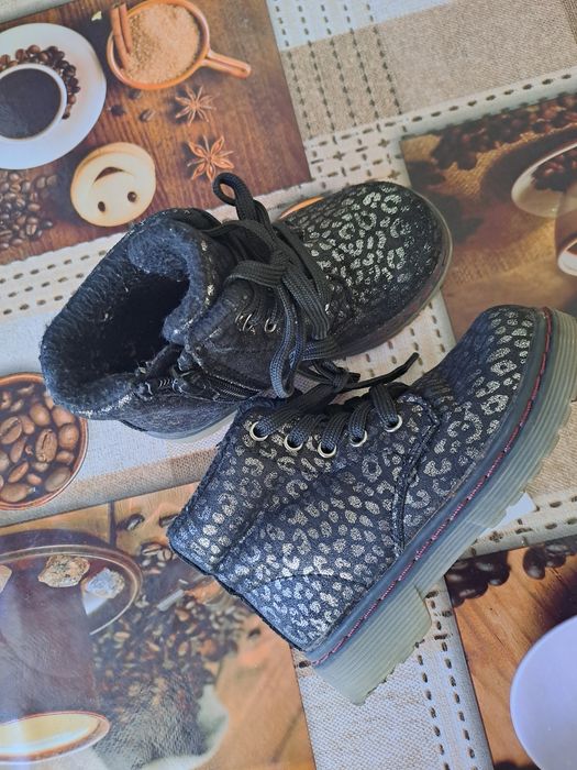 Cizme fetite 3- 4 ani