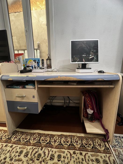 Письменный стол с тумбой (комплект)