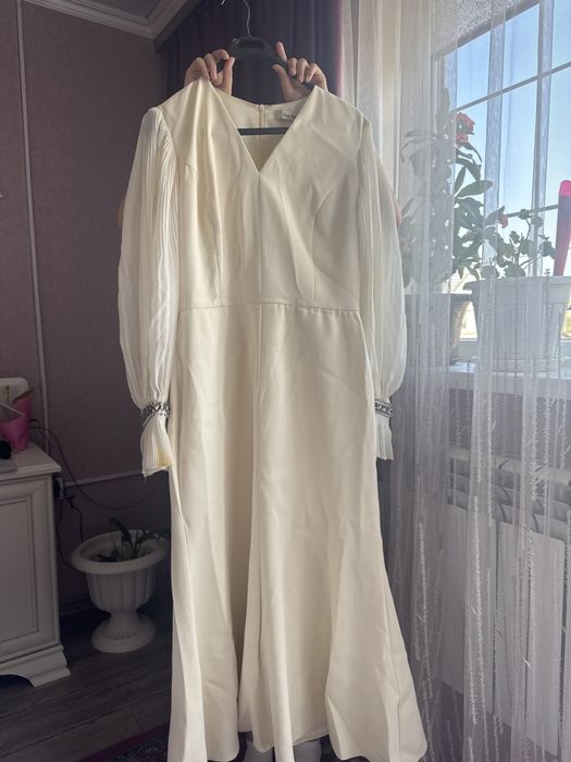 Платье вечерние 10000тг