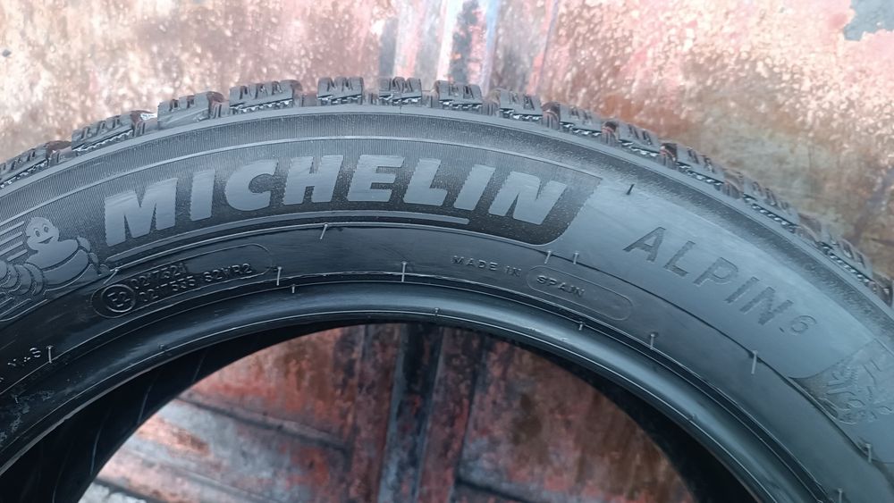 215/55/17 Michelin Дот 2123
