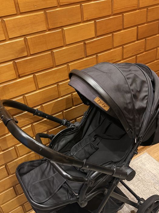 Коляска прогулочная