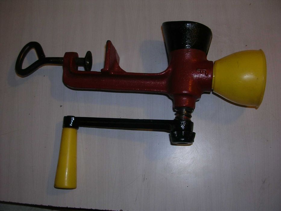 РЕТРО месингови прибори