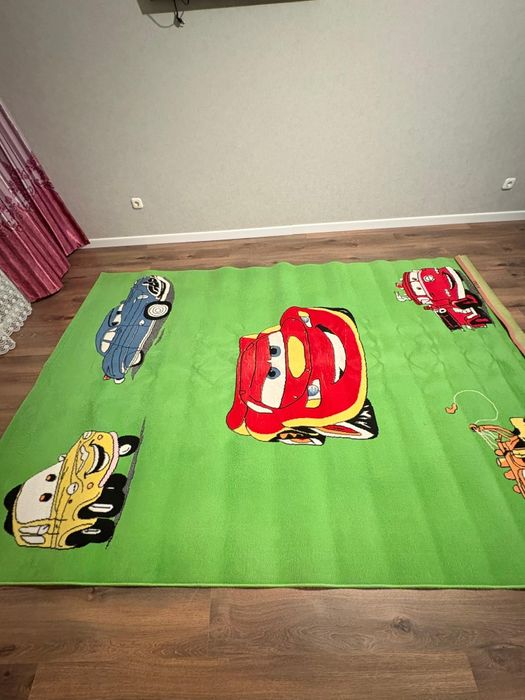 Ковер в отличном состоянии