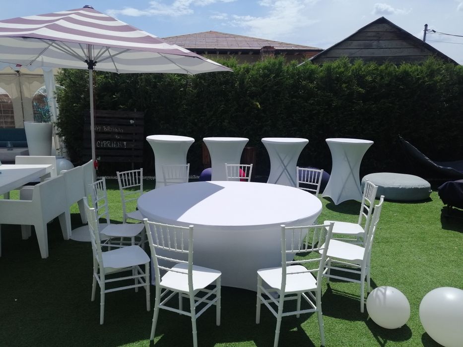 Închiriez Cort/Corturi Scaune Mese