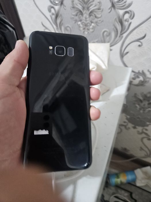 S8+ galaxy soriladi