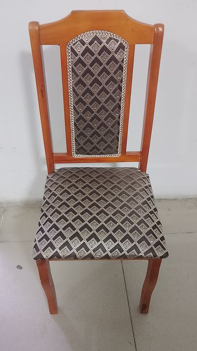 Продам новые стулья