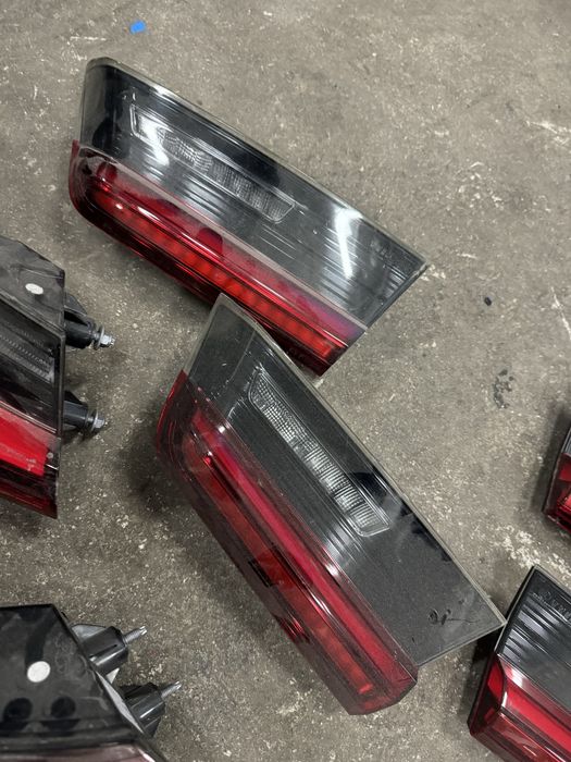 Bmw g20 европейски стопове жълт мигач