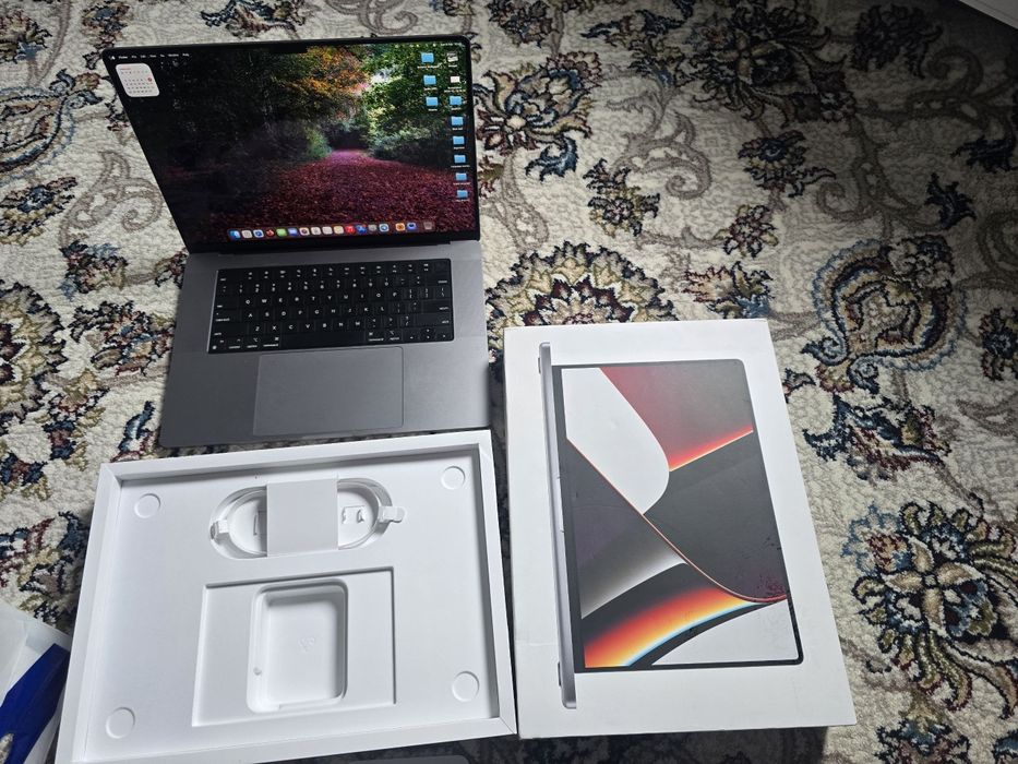 MacBook Pro  M1 Pro / 16GB RAM / 1TB SSD / Full Box 16 inch