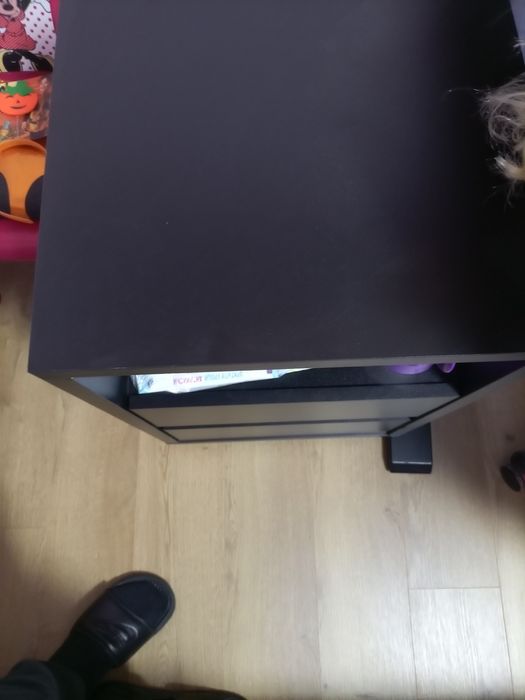 Шкаф,чисто нов,закупен преди месец