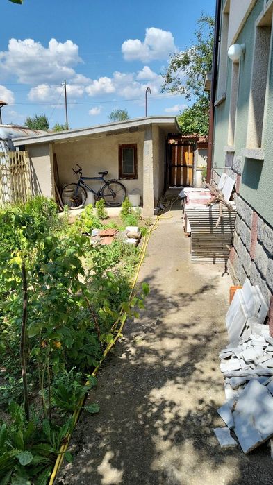 Продава се Къща в с. Драгушиново, Област София-област - 550 кв.м за 400 €/кв.м - Снимка #2