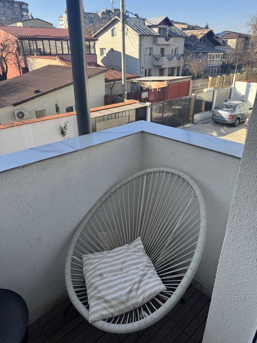 Inchiriez apartament cu 2 camere