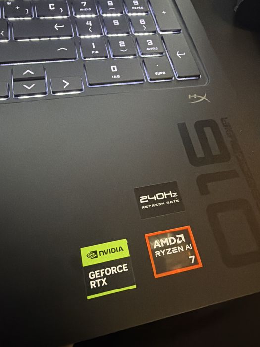 Laptop Gaming HP Omen 16 Ryzen 7 2K 240Hz RTX5060 32GB DDR5