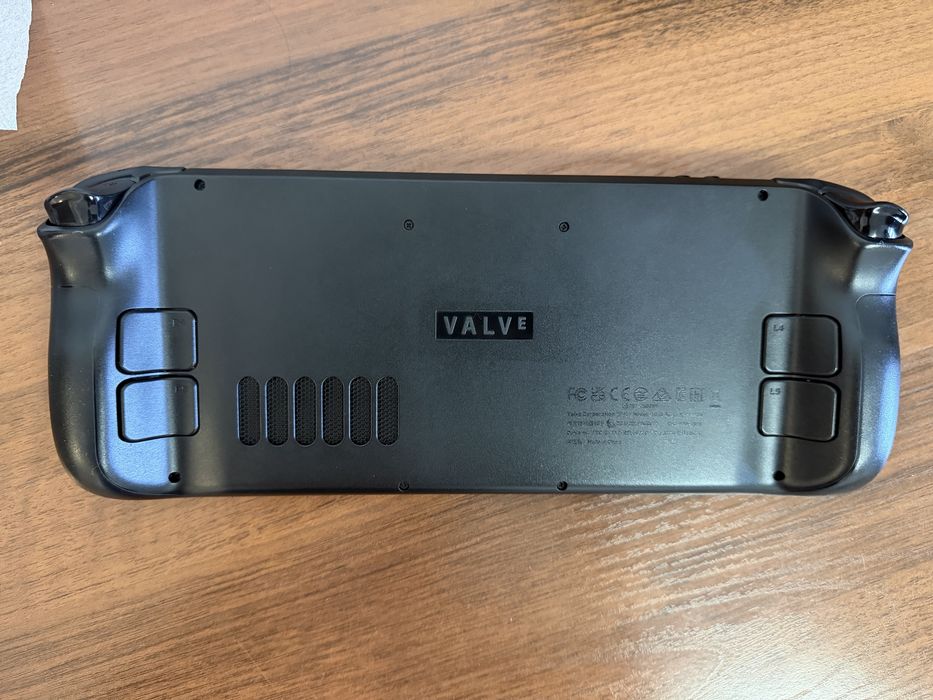 Продаю Steam deck 265 gb