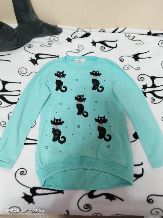 Срочно Продам Кофточки на девочку